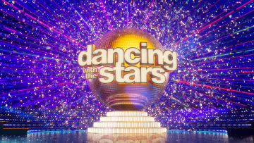 «Dancing With The Stars»: Η Βίκυ Καγιά, ο Λάμπρος Φισφής και οι 4 της κριτικής επιτροπής  