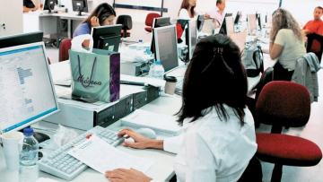 ΕΛΣΤΑΤ: Στο 12,8% το ποσοστό της ανεργίας τον Δεκέμβριο