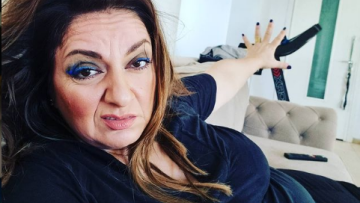 Η Σοφία Μουτίδου ανέβασε στη σκηνή τον σύντροφό της - Δείτε βίντεο με αγκαλιές και φιλιά