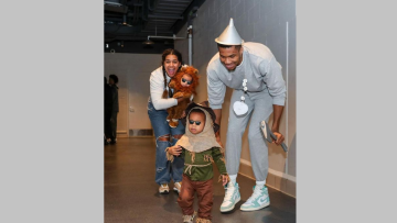 Η οικογένεια του Αντετοκούνμπο εμπνεύστηκε από το «Μάγο του Οζ» για το Halloween