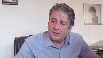 Προσήχθη ο δικηγόρος των αρνητών Νίκος Αντωνιάδης