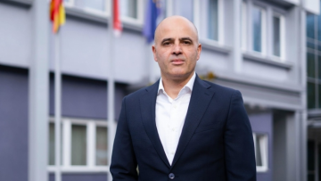 Βόρεια Μακεδονία: Ο Κοβάτσεφκσι διαδέχεται τον Ζάεφ στην ηγεσία του κυβερνώντος Σοσιαλδημοκρατικού Κόμματος