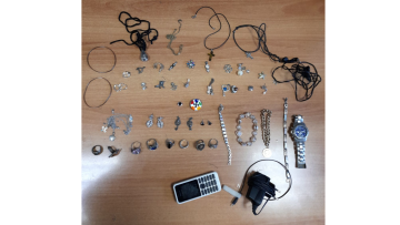 Θήβα: Διαρρήκτης «άνοιγε» σπίτια και... φόρτωνε τη λεία σε μαξιλαροθήκη