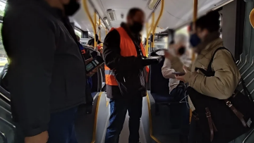 "Ντου" ελέγχων για μάσκες σε λεωφορεία και τρόλεϊ...