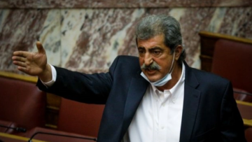 Πολάκης μαινόμενος:  Δώστε μονοκλωνικά σε ασθενή στη Ρόδο αλλιώς τη βάψατε όλοι, από επιτροπή μέχρι Πλεύρη και Μητσοτάκη