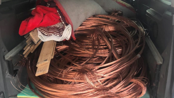 Ξήλωσε ένα χιλιόμετρο καλώδια της ΔΕΗ βάρους σχεδόν δύο τόνων!