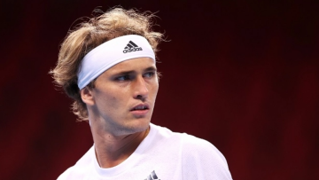 Αποβλήθηκε ο Ζβέρεφ από το Ακαπούλκο μετά την επίθεση στο διαιτητή, αλλαγή ώρας για Τσιτσιπά