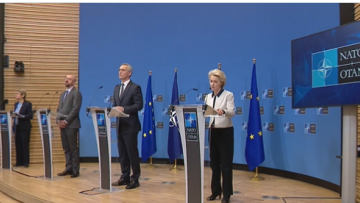 Πόλεμος στην Ουκρανία - «ΝΑΤΟ και ΕΕ στο πλευρό του γενναίου λαού της Ουκρανίας»