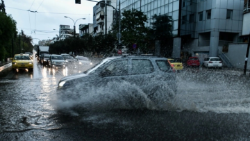 Καιρός: Πώς εξελίσσεται η κακοκαιρία, τοπικές χιονοπτώσεις και σποραδικές βροχές το Σάββατο