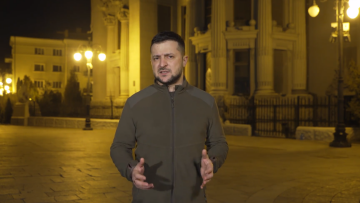 Έκκληση από τον Ζελένσκι για ειρήνη: Τι αναφέρει για τους ανθρωπιστικούς διαδρόμους και την ομιλία του Πούτιν στη Μόσχα