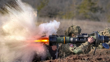 Πόλεμος στην Ουκρανία: Η Βρετανία σκέφτεται να στείλει τεθωρακισμένα και αντιαρματικά στην Ουκρανία