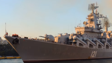 Πόλεμος στην Ουκρανία:  Όταν η ρωσική ναυαρχίδα Moskva είχε έρθει στον Πειραιά - Δείτε βίντεο