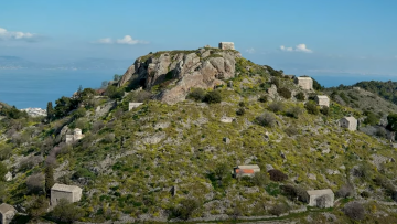 Ο άγνωστος Μυστράς που είναι κρυμμένος στον Σαρωνικό - Δείτε βίντεο