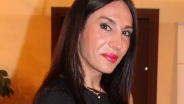 Μίνα Ορφανού: «Ξεσπά» για την εκδίωξη τρανς από συσσίτιο εκκλησίας - «Ούτε στα αδέσποτα δεν φέρονται έτσι»