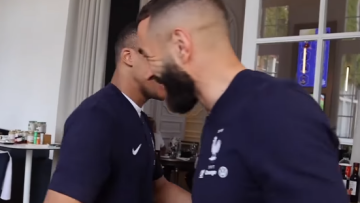 Μπενζεμά: Αγκαλιάστηκε με τον Εμπαπέ 