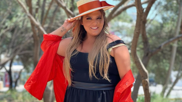 Δανάη Μπάρκα: Ο ξέφρενος χορός της στη Μύκονο