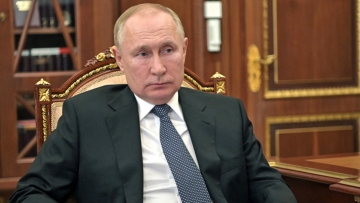 Βρετανός αναλυτής: Ο Πούτιν μοιάζει βαλσαμωμένος από τα πολλά μπότοξ