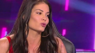 Μαρία Κορινθίου για το θέατρο: «Μια φορά από την πίεση μάτωσε η μύτη μου»