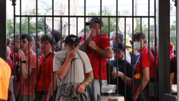 Champions League: Η UEFA για πρώτη φορά παραδέχεται την ευθύνη της για το φιάσκο του τελικού