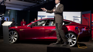 Έλον Μασκ: Καλύπτει τα έξοδα των υπαλλήλων της Tesla που θέλουν να ταξιδέψουν σε πολιτείες που επιτρέπεται η άμβλωση