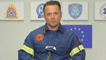 Έκτακτη ενημέρωση της Πυροσβεστικής: Δεν απειλεί σπίτια η φωτιά στη Φωκίδα - Δύσκολη ημέρα η Τρίτη