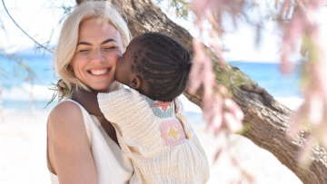 Χριστίνα Κοντοβά: Το βίντεο με την κόρη της, Ada, να μιλά ελληνικά