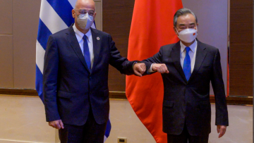 Συνάντηση Δένδια με τον Κινέζο ΥΠΕΞ: Υπογραμμίσαμε την ανάγκη σεβασμού της εδαφικής ακεραιότητας όλων των κρατών