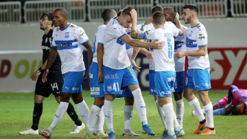  Ολυμπιακός:  Με τον Απόλλωνα Λεμεσού στα πλέι οφ ο Ολυμπιακός αν περάσει τη Σλόβαν 