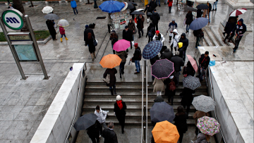 Καιρός: Προειδοποίηση Αρναούτογλου για ισχυρές καταιγίδες το επόμενο 48ωρο - Κίνδυνος και για ανεμοστρόβιλους