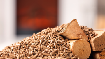 Ακρίβεια - Ενεργειακή κρίση: Παρέμβαση στην αγορά για τις τιμές στα καυσόξυλα προανήγγειλε ο Γεωργιάδης