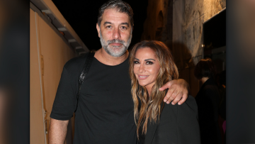 Δέσποινα Βανδή: Στο Ηρώδειο για την τελευταία παράσταση του Βασίλη Μπισμπίκη