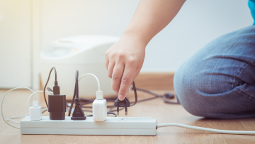 Ηλεκτρική ενέργεια: Νέα πτώση στην τιμή του ρεύματος αύριο - Από τις χαμηλότερες στην ΕΕ