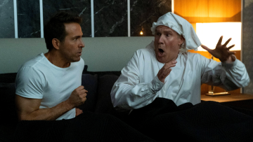 Ράιαν Ρέινολντς και Γουίλ Φέρελ φέρνουν πιο νωρίς τα Χριστούγεννα με νέα ταινία