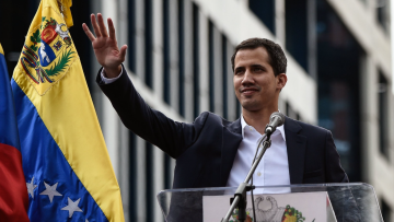 Βενεζουέλα: Η αντιπολίτευση εξετάζει το ενδεχόμενο διάλυσης της «μεταβατικής κυβέρνησης» του Γκουαϊδό