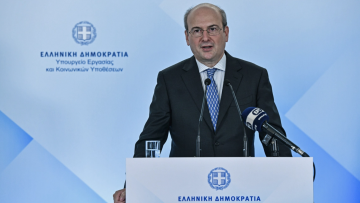 Ενεργειακή κρίση - Κωστής Χατζηδάκης: Η κρίση καθιστά πιο επιτακτικό το «πρασίνισμα» της ηλεκτρικής ενέργειας