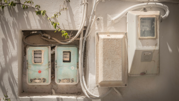 Ρεύμα: Πού «κλειδώνουν» τα τιμολόγια τον Οκτώβριο