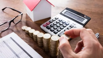 Με το βλέμμα στα επιτόκια η ΕΚΤ για την αντιμετώπιση των πληθωριστικών πιέσεων