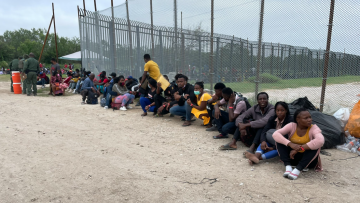 Αυξήθηκαν σχεδόν 40% οι απελάσεις Αϊτινών από τη Δομινικανή Δημοκρατία το 2025 