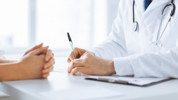 Προσωπικός γιατρός: «Χαλαρό» μοντέλο συνεργασίας με ιδιώτες γιατρούς το plan C του υπουργείου Υγείας