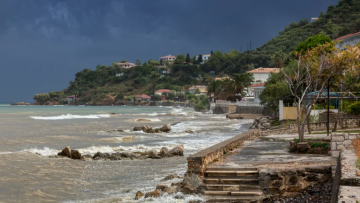 Από βόρειο Ιόνιο και Ήπειρο ξεκινά η κακοκαιρία, πώς θα εξελιχθεί ο καιρός τις επόμενες ημέρες 