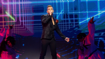 J2US: Πρώτο μουσικό σόου για ένα ακόμα Σαββατόβραδο