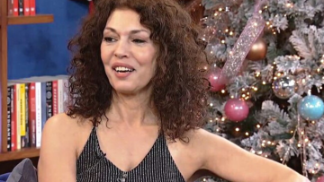 Δήμητρα Παπαδήμα: «Στα 15 μου πήγα στην αστυνομία και ζήτησα άδεια οπλοφορίας»