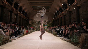 Η νέα couture συλλογή της Σίλιας Κριθαριώτη με έμπνευση από την Αφρική - Διάσημες παρουσίες στο Παρίσι