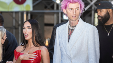 Μέγκαν Φοξ: Βρήκε «ύποπτα» μηνύματα στο κινητό του Μασίν Γκαν Κέλι - «Πιστεύει ότι είχε παράλληλη σχέση»