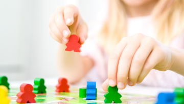  Ενισχύσεις - «Καλάθι του νονού»: Τι έρχεται εν όψει του Πάσχα - Ποια παιχνίδια θα έχουν έκπτωση