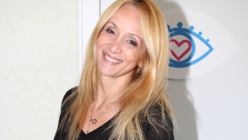 Ναταλί Κάκκαβα: Παραιτήθηκε από αντιδήμαρχος Σαρωνικού - Κατήγγειλε απαράδεκτες συμπεριφορές, τι λέει ο δήμαρχος