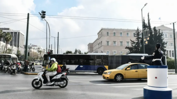 Απεργία 24 Ιουνίου στον επισιτισμό και τον τουρισμό: Ποιοι κλάδοι κατεβάζουν ρολά και πού θα γίνουν οι συγκεντρώσεις
