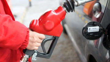 Υπουργείο Ανάπτυξης: Πρόστιμα €34.000 σε αλευροβιομηχανία και δύο πρατήρια υγρών καυσίμων για αθέμιτη κερδοφορία