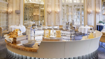 Οι Γάλλοι «αυτοκράτορες» του luxury και της ομορφιάς – Πώς αύξησαν την περιουσία τους κατά $93 δισ. μέσα στο 2023