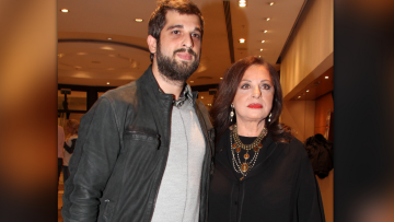 Χάρις Αλεξίου για τον γιο της: «Του είπαμε ότι είναι υιοθετημένος απ' όταν είπε τις πρώτες του λέξεις»